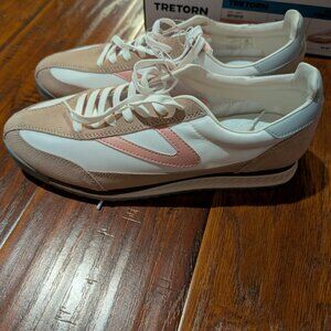 Tretorn Women’s Tan & Blush Sneakers